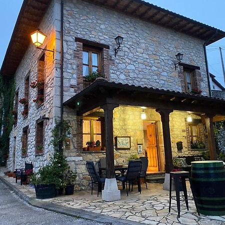 Gasthaus La Casona Del Jou Ortiguero Exterior foto