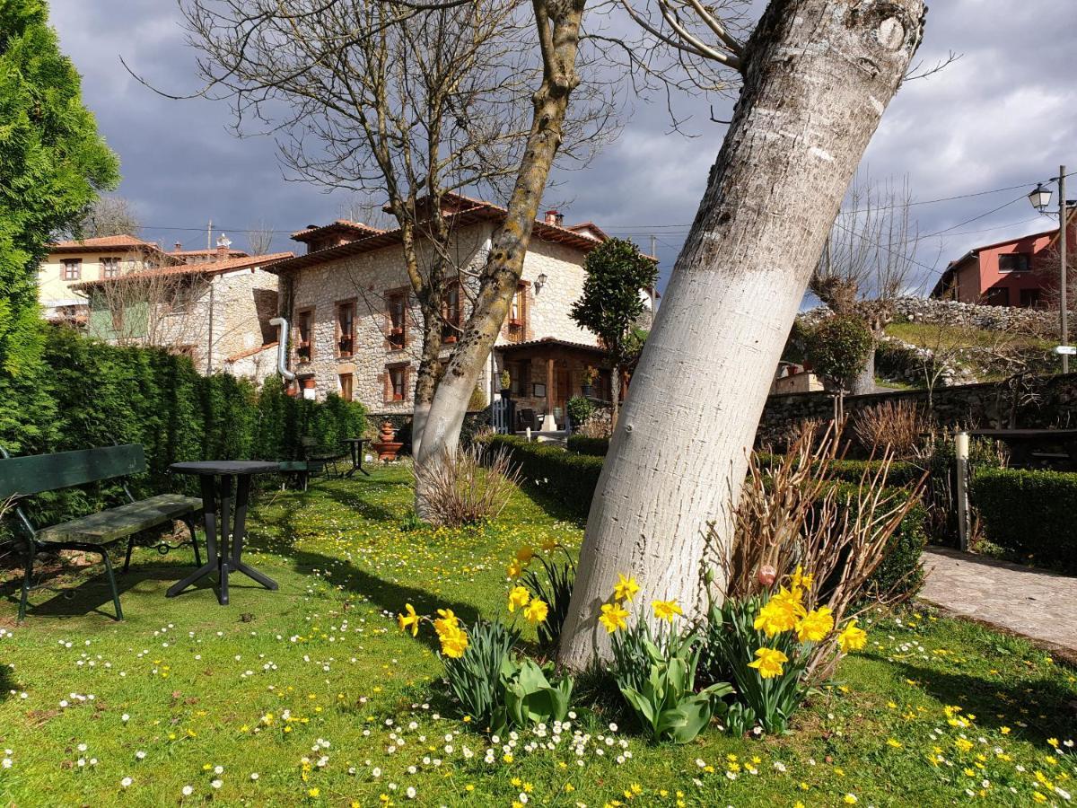 Gasthaus La Casona Del Jou Ortiguero Exterior foto
